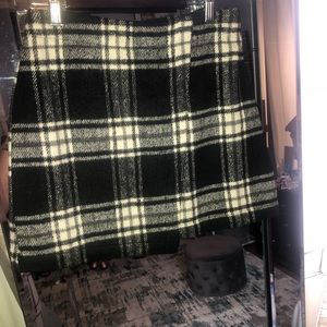 Plaid wool black and white mini skirt